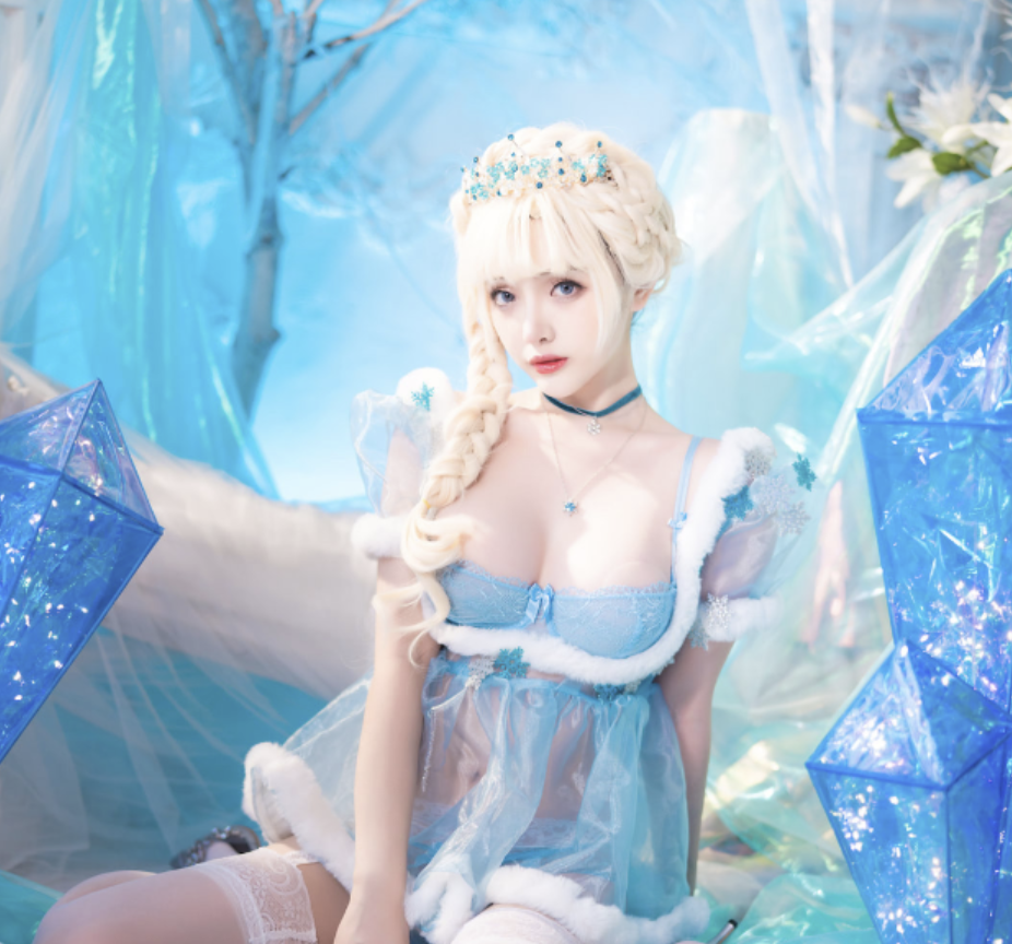 图片[1]-雯妹不讲道理 cosplay冰雪公主优雅迷人-喵图坊