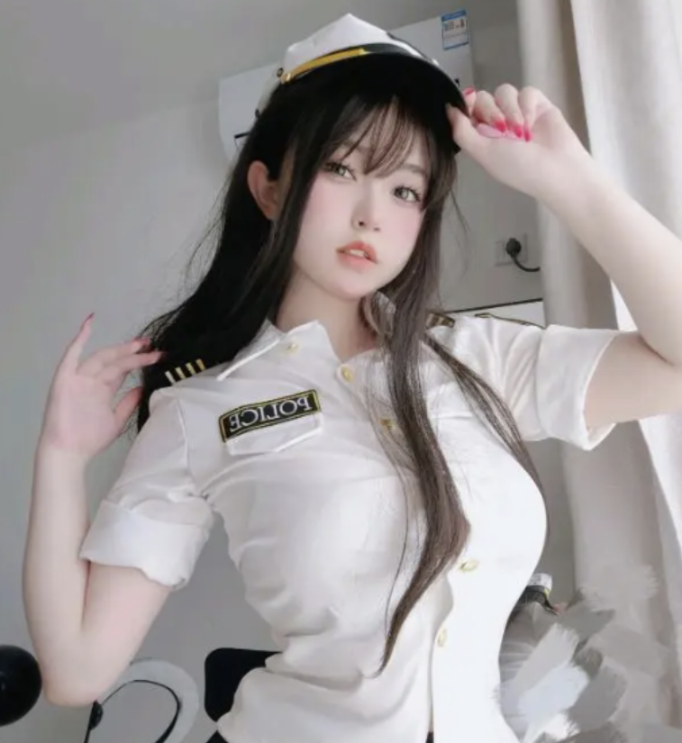 图片[1]-川府女神~女主K cos制服女警摄影作品-喵图坊