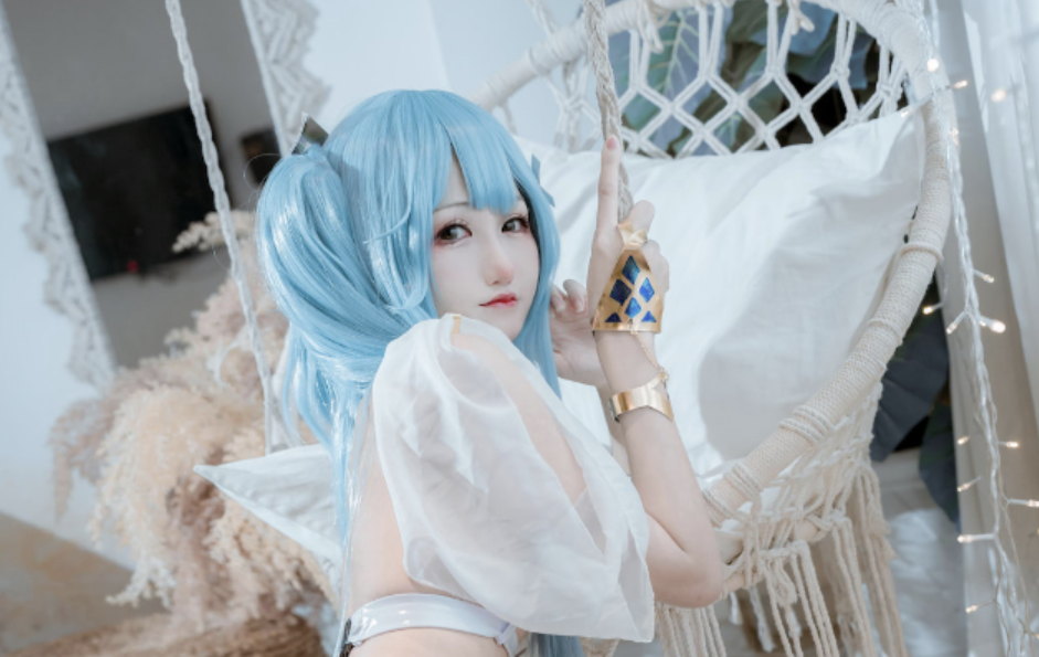 图片[1]-原神派蒙Coser Kuukow呈现，呆萌笑容萌化万千粉丝-喵图坊